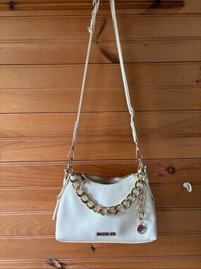 Madden NYC Cream Shoulder Bag with Gold Chain Strap